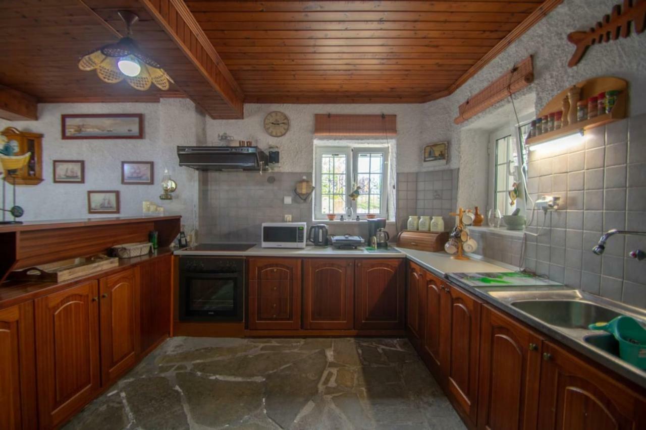 Traditional Village House Meson Yerakarion Экстерьер фото