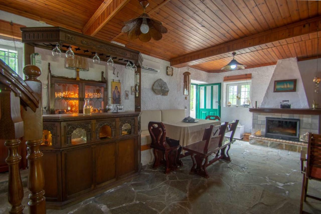 Traditional Village House Meson Yerakarion Экстерьер фото